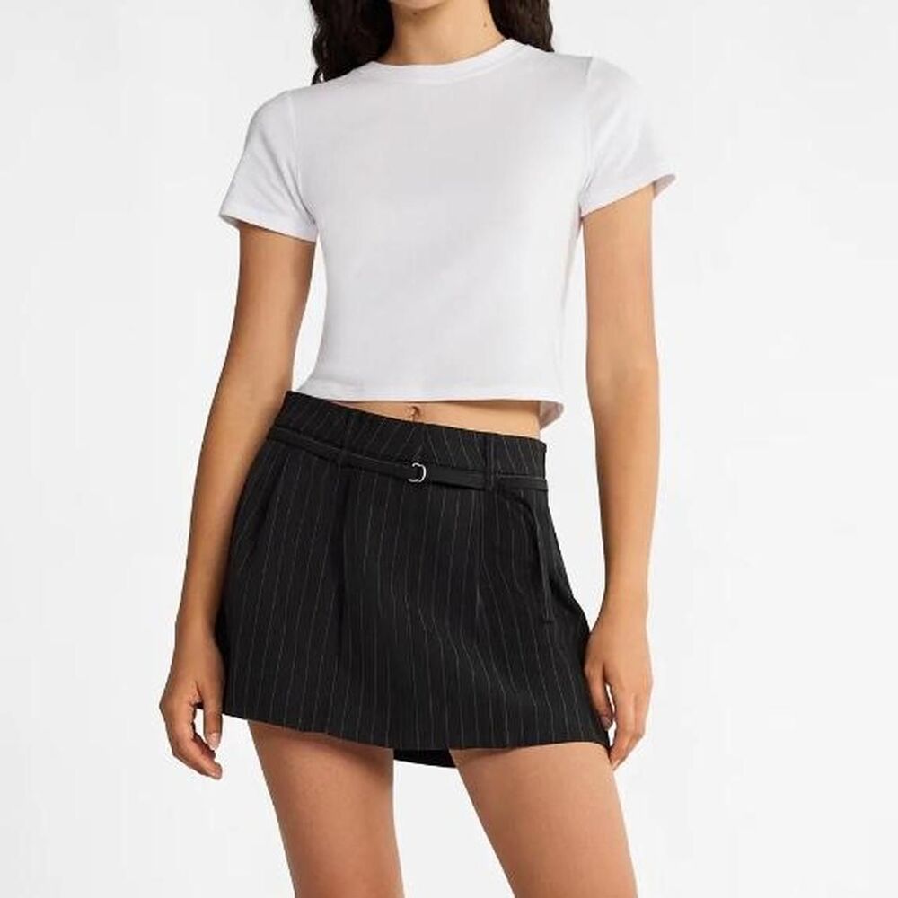 No Boundaries pleated black pinstripe mini skirt with belt size small NEW w tags
